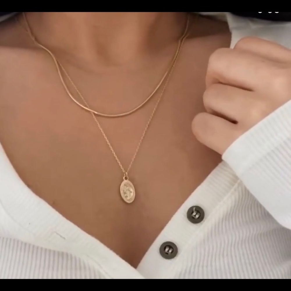 Mar + Luna gold snake chain
